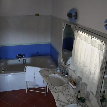 Palazzo Bernardini Bed & Breakfast *